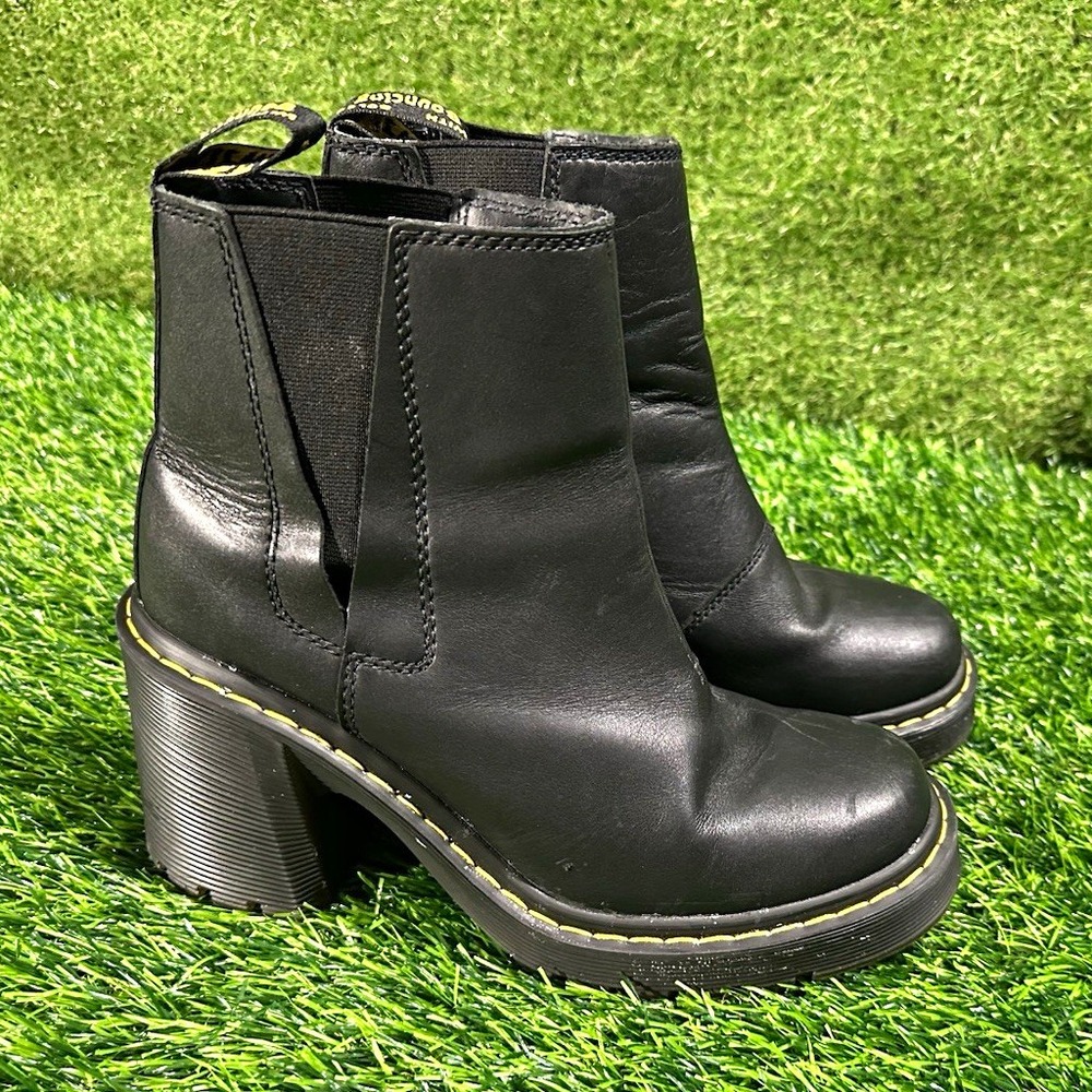 Dr. Martens SPENCE LEATHER FLARED HEEL CHELSEA BOOTS IN BLACK Size US 8